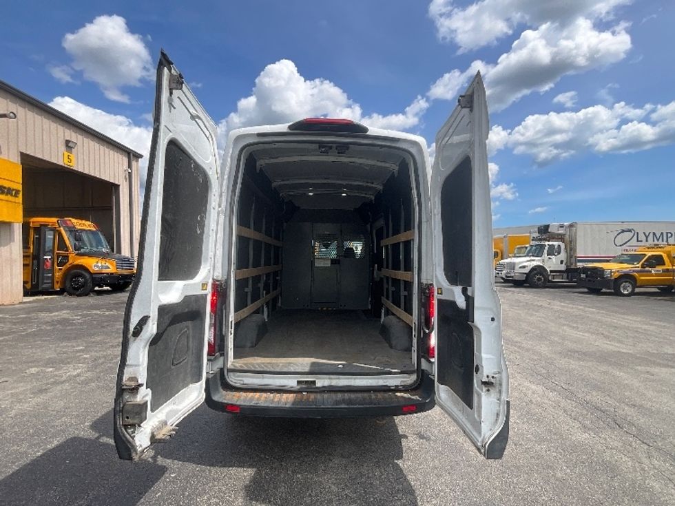 Cargo Van (Panel Van)-Light and Medium Duty Trucks-Ford-2021-Transit 250-Burlington-ON-152,941\n\t\tkm-$ 39,250 - Image 7