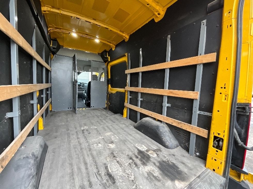Cargo Van (Panel Van)-Light and Medium Duty Trucks-Ford-2021-Transit 250-Burlington-ON-221,368\n\t\tkm-$ 30,250 - Image 10