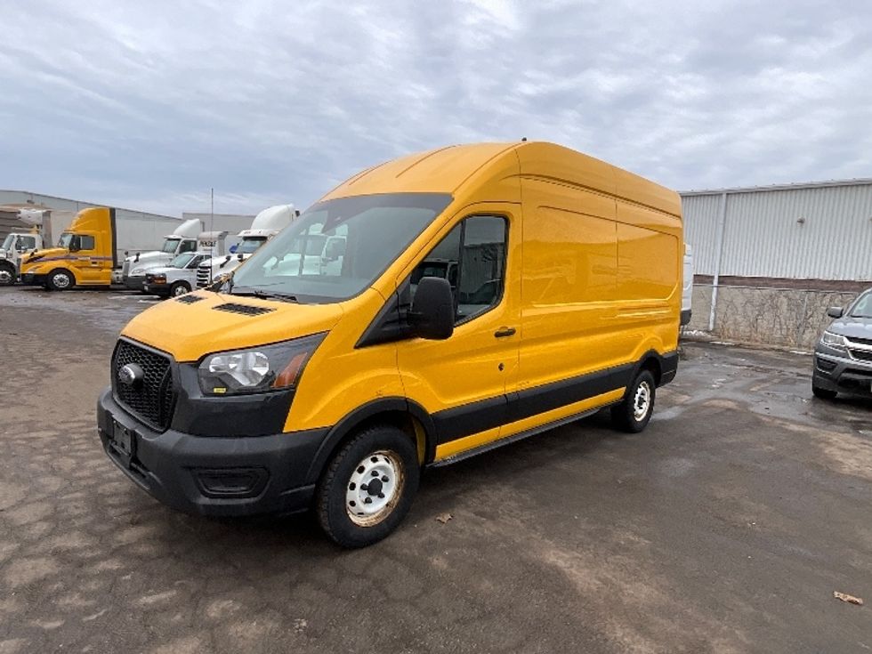 Cargo Van (Panel Van)-Light and Medium Duty Trucks-Ford-2021-Transit 250-Burlington-ON-221,368\n\t\tkm-$ 30,250 - Image 3