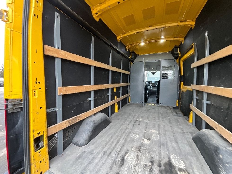 Cargo Van (Panel Van)-Light and Medium Duty Trucks-Ford-2021-Transit 250-Burlington-ON-221,368\n\t\tkm-$ 30,250 - Image 9