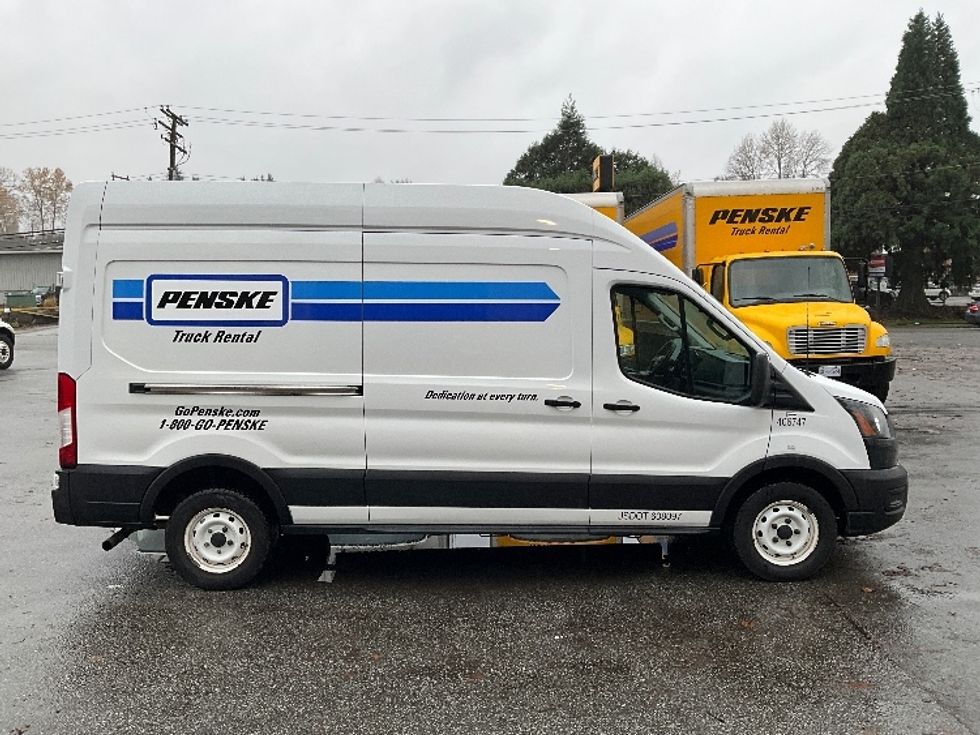 Cargo Van (Panel Van)-Light and Medium Duty Trucks-Ford-2021-Transit 250-Burnaby-BC-203,499\n\t\tkm-$ 36,750 - Image 11