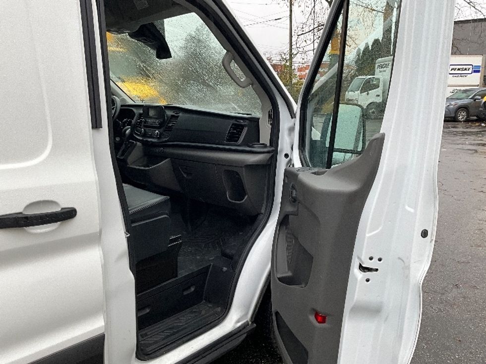 Cargo Van (Panel Van)-Light and Medium Duty Trucks-Ford-2021-Transit 250-Burnaby-BC-203,499\n\t\tkm-$ 36,750 - Image 16