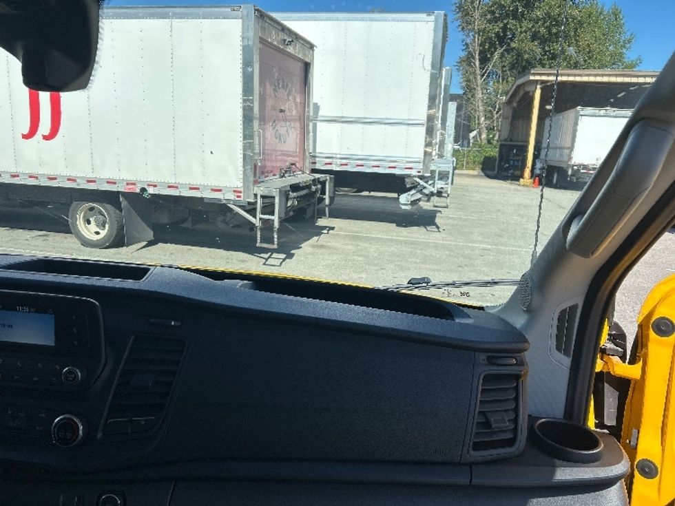 Cargo Van (Panel Van)-Light and Medium Duty Trucks-Ford-2021-Transit 250-Burnaby-BC-75,458\n\t\tkm-$ 36,250 - Image 18