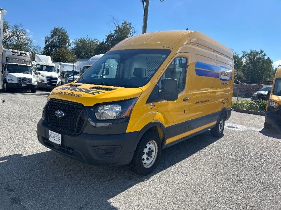 Cargo Van (Panel Van)-Light and Medium Duty Trucks-Ford-2021-Transit 250-Burnaby-BC-75,458\n\t\tkm-$ 36,250 - Image 3