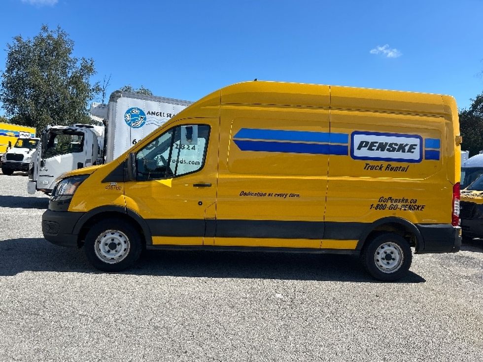 Cargo Van (Panel Van)-Light and Medium Duty Trucks-Ford-2021-Transit 250-Burnaby-BC-75,458\n\t\tkm-$ 36,250 - Image 4
