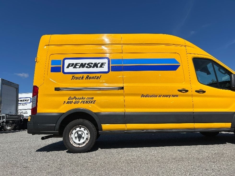 Cargo Van (Panel Van)-Light and Medium Duty Trucks-Ford-2021-Transit 250-Burnaby-BC-77,772\n\t\tkm-$ 36,750 - Image 14