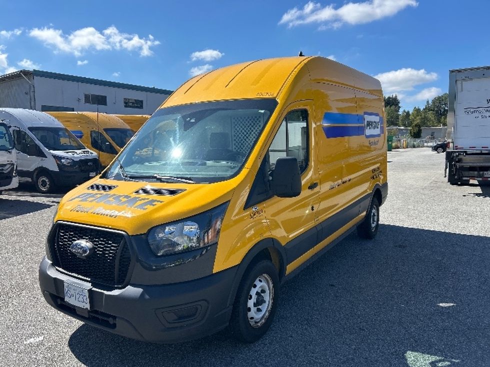 Cargo Van (Panel Van)-Light and Medium Duty Trucks-Ford-2021-Transit 250-Burnaby-BC-77,772\n\t\tkm-$ 36,750 - Image 3