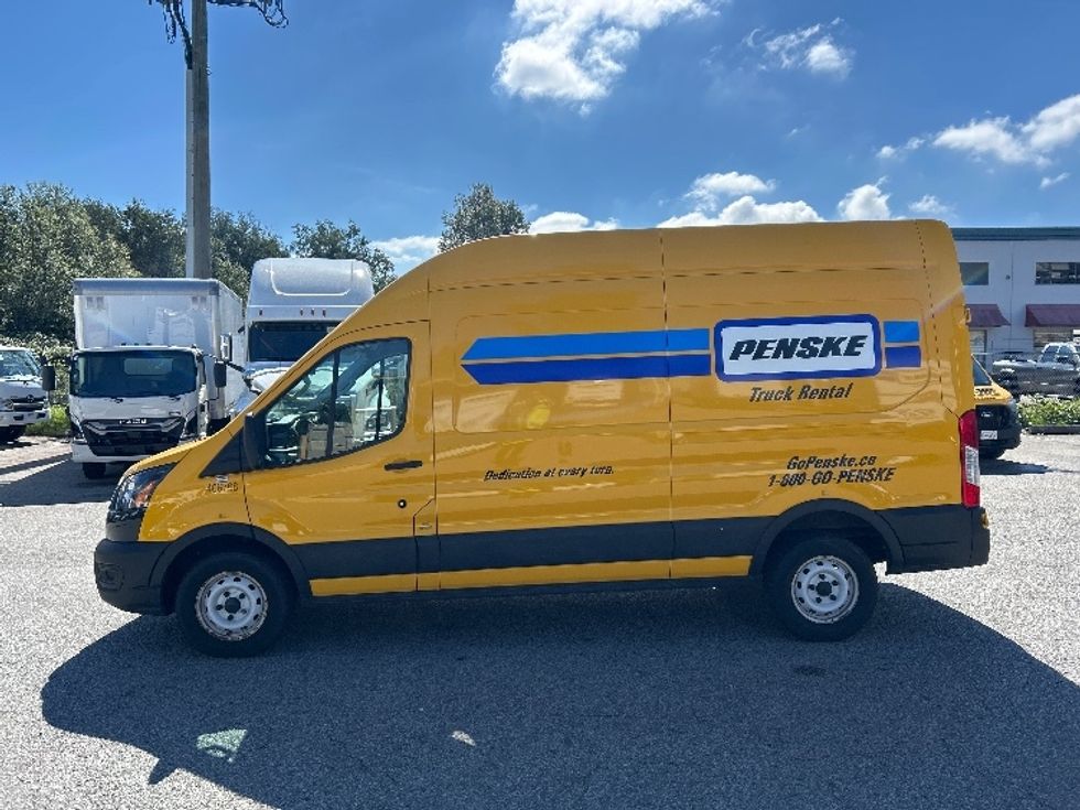 Cargo Van (Panel Van)-Light and Medium Duty Trucks-Ford-2021-Transit 250-Burnaby-BC-77,772\n\t\tkm-$ 36,750 - Image 4