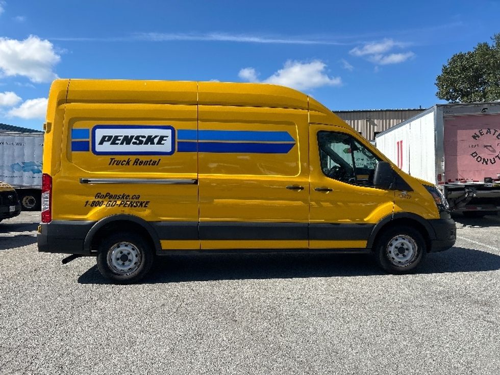 Cargo Van (Panel Van)-Light and Medium Duty Trucks-Ford-2021-Transit 250-Burnaby-BC-77,872\n\t\tkm-$ 36,750 - Image 12