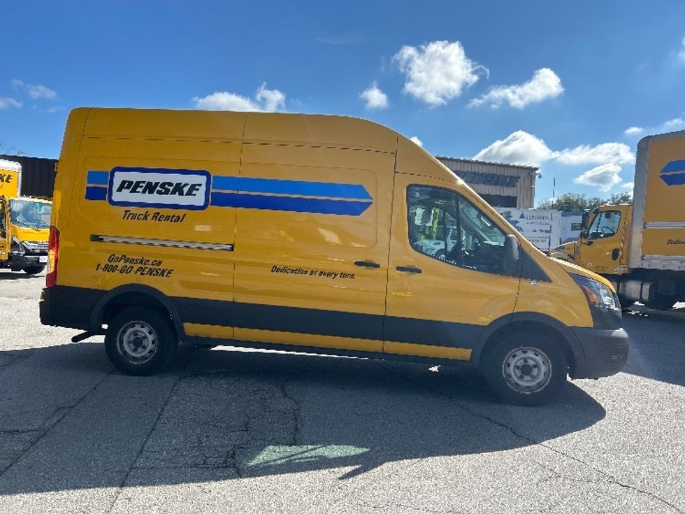 Cargo Van (Panel Van)-Light and Medium Duty Trucks-Ford-2021-Transit 250-Burnaby-BC-89,735\n\t\tkm-$ 35,500 - Image 12