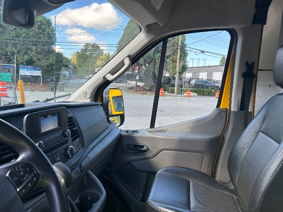 Cargo Van (Panel Van)-Light and Medium Duty Trucks-Ford-2021-Transit 250-Burnaby-BC-89,735\n\t\tkm-$ 35,500 - Image 16