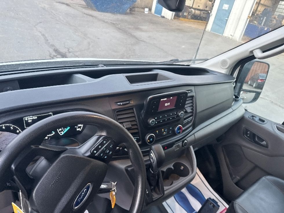 Cargo Van (Panel Van)-Light and Medium Duty Trucks-Ford-2021-Transit 250-Calgary-AB-118,999\n\t\tkm-$ 43,250 - Image 18