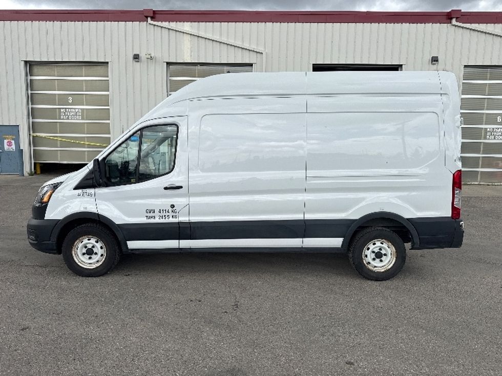 Cargo Van (Panel Van)-Light and Medium Duty Trucks-Ford-2021-Transit 250-Calgary-AB-118,999\n\t\tkm-$ 43,250 - Image 4