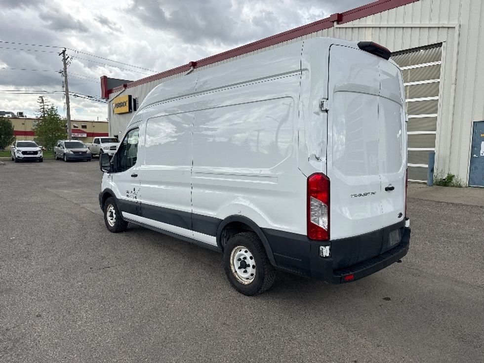 Cargo Van (Panel Van)-Light and Medium Duty Trucks-Ford-2021-Transit 250-Calgary-AB-118,999\n\t\tkm-$ 43,250 - Image 6