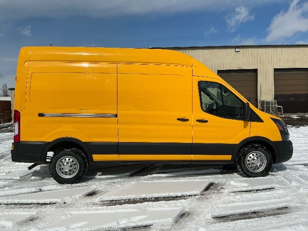 Cargo Van (Panel Van)-Light and Medium Duty Trucks-Ford-2021-Transit 250-Calgary-AB-136,700\n\t\tkm-$ 44,500 - Image 15