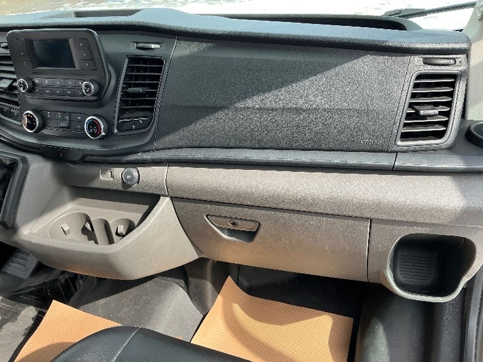 Cargo Van (Panel Van)-Light and Medium Duty Trucks-Ford-2021-Transit 250-Calgary-AB-136,700\n\t\tkm-$ 44,500 - Image 21