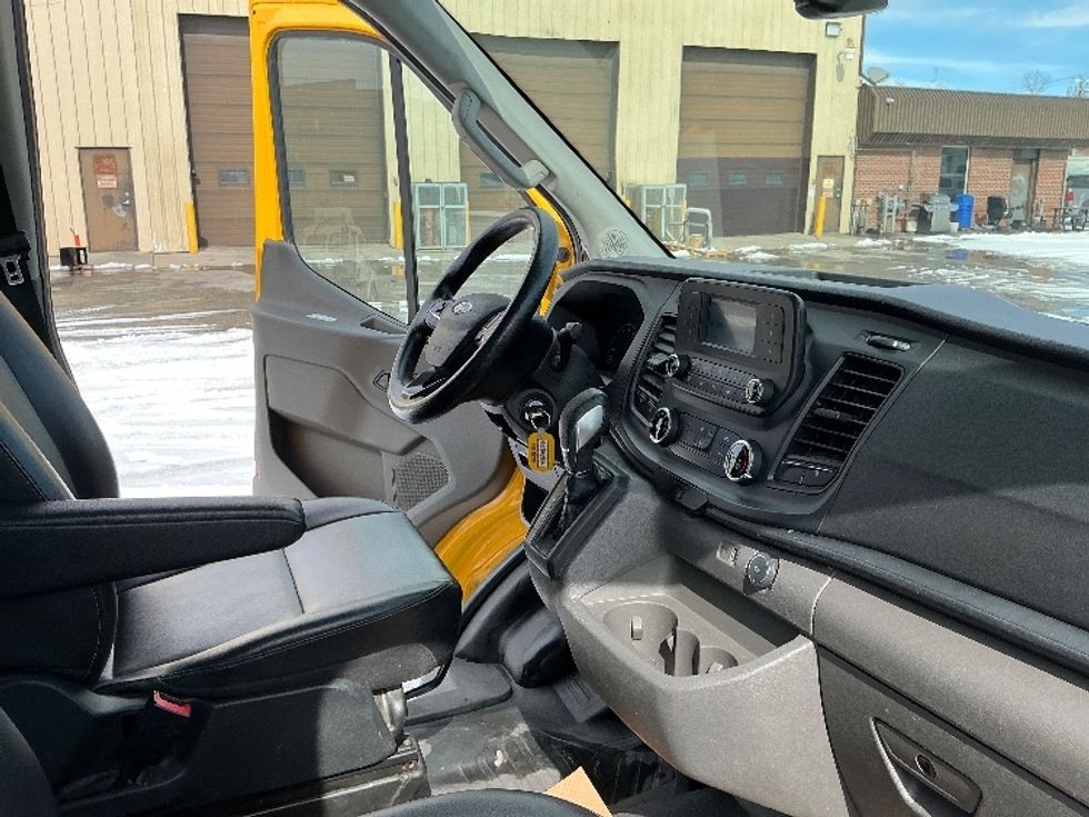 Cargo Van (Panel Van)-Light and Medium Duty Trucks-Ford-2021-Transit 250-Calgary-AB-136,700\n\t\tkm-$ 44,500 - Image 22