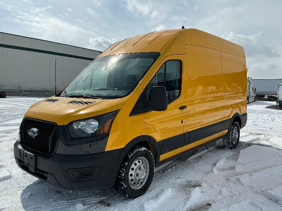 Cargo Van (Panel Van)-Light and Medium Duty Trucks-Ford-2021-Transit 250-Calgary-AB-136,700\n\t\tkm-$ 44,500 - Image 3