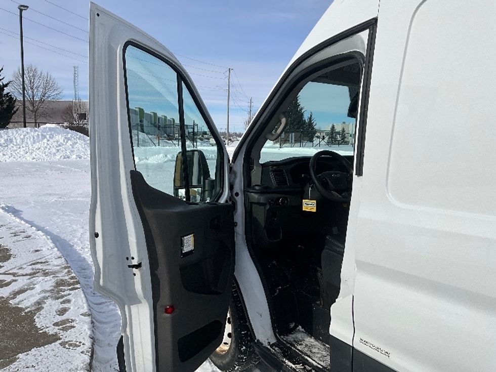 Cargo Van (Panel Van)-Light and Medium Duty Trucks-Ford-2021-Transit 250-Cambridge-ON-154,150\n\t\tkm-$ 41,500 - Image 13