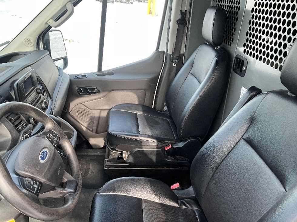 Cargo Van (Panel Van)-Light and Medium Duty Trucks-Ford-2021-Transit 250-Cambridge-ON-154,150\n\t\tkm-$ 41,500 - Image 16