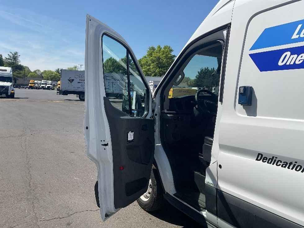 Cargo Van (Panel Van)-Light and Medium Duty Trucks-Ford-2021-Transit 250-Capitol Heights-MD-87,391\n\t\tmiles-$ 35,250 - Image 16
