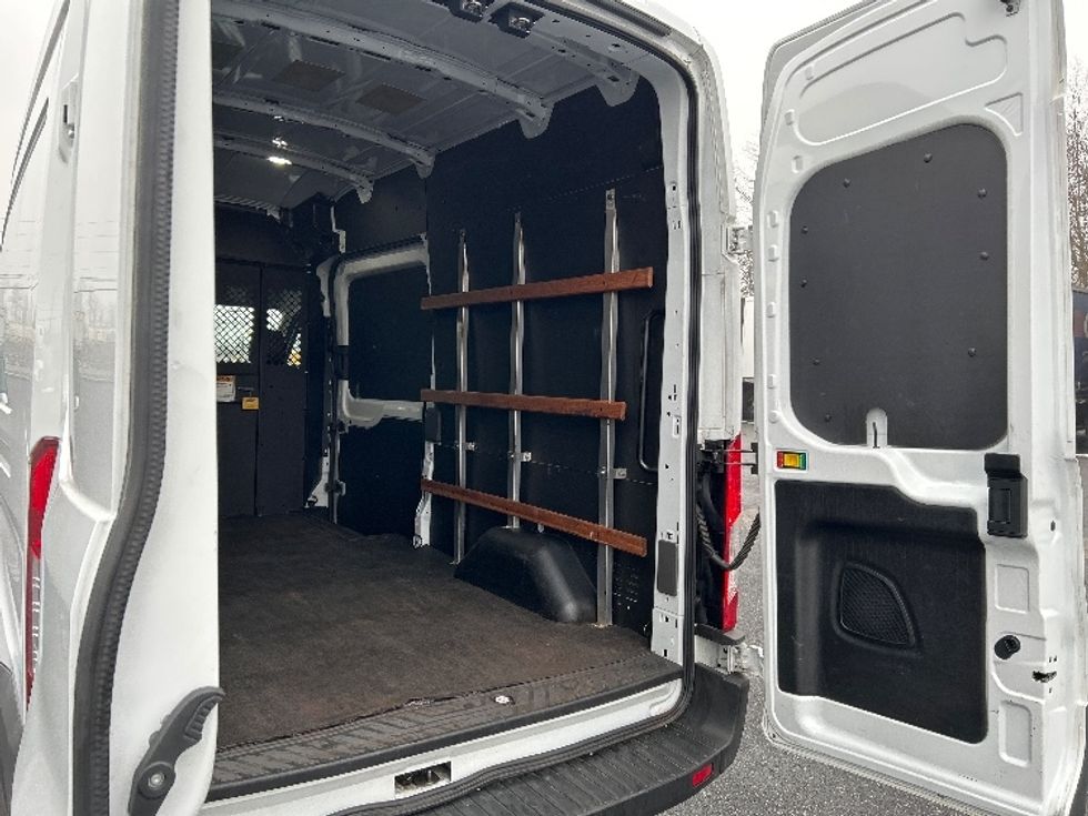 Cargo Van (Panel Van)-Light and Medium Duty Trucks-Ford-2021-Transit 250-Carlisle-PA-79,644\n\t\tmiles-$ 34,250 - Image 12