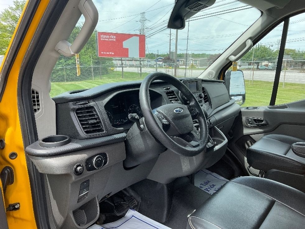 Cargo Van (Panel Van)-Light and Medium Duty Trucks-Ford-2021-Transit 250-Carlisle-PA-88,946\n\t\tmiles-$ 30,250 - Image 15