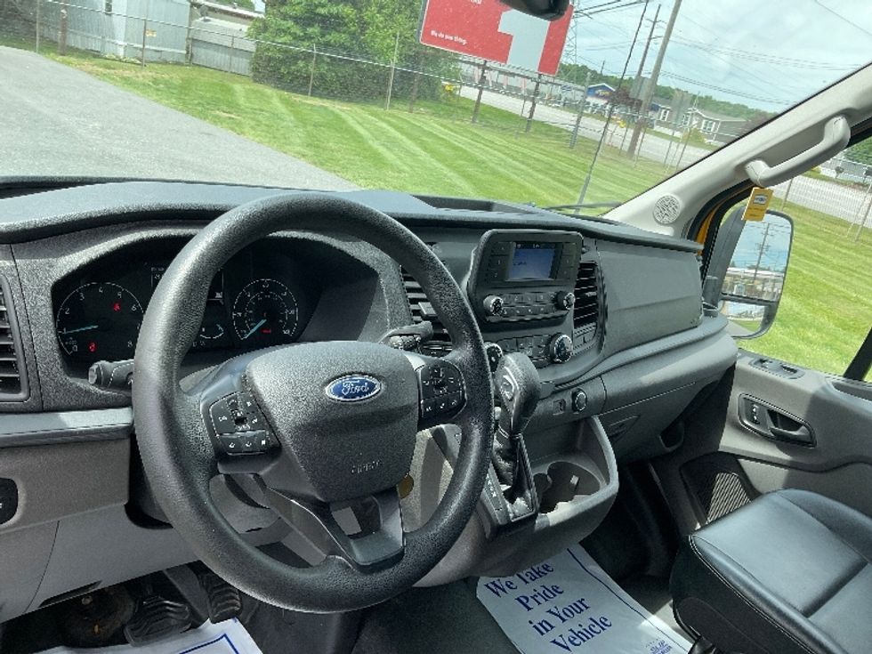 Cargo Van (Panel Van)-Light and Medium Duty Trucks-Ford-2021-Transit 250-Carlisle-PA-88,946\n\t\tmiles-$ 30,250 - Image 16