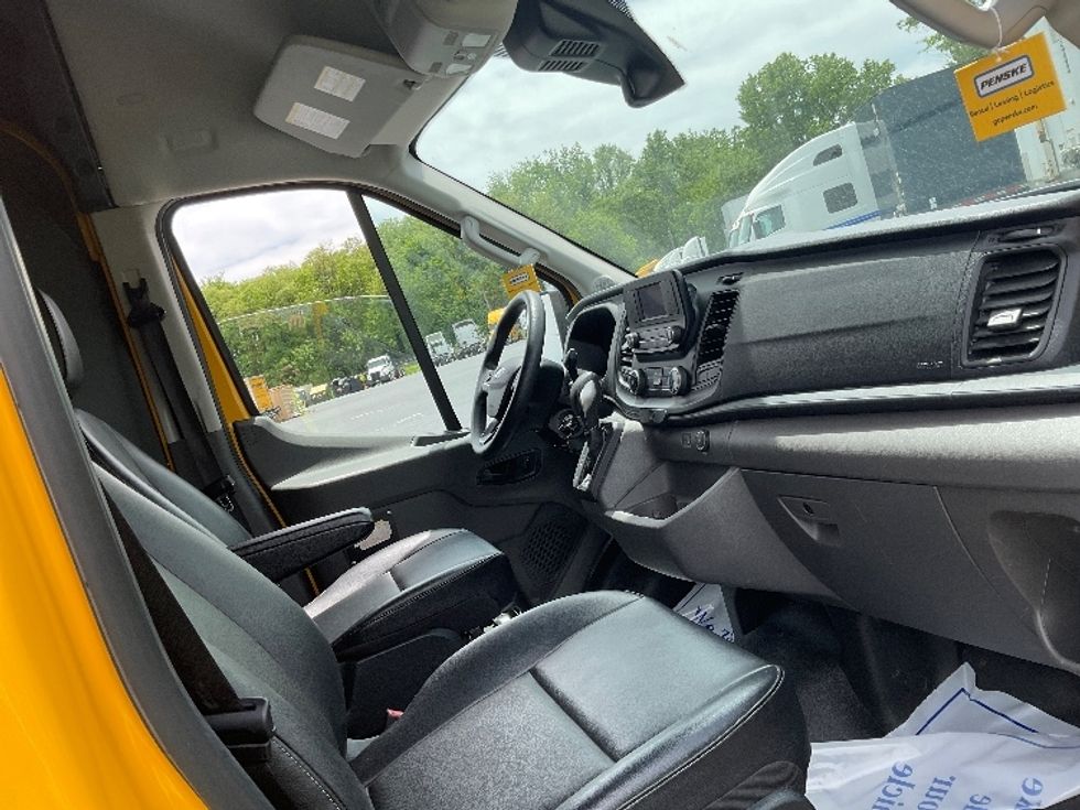 Cargo Van (Panel Van)-Light and Medium Duty Trucks-Ford-2021-Transit 250-Carlisle-PA-88,946\n\t\tmiles-$ 30,250 - Image 20