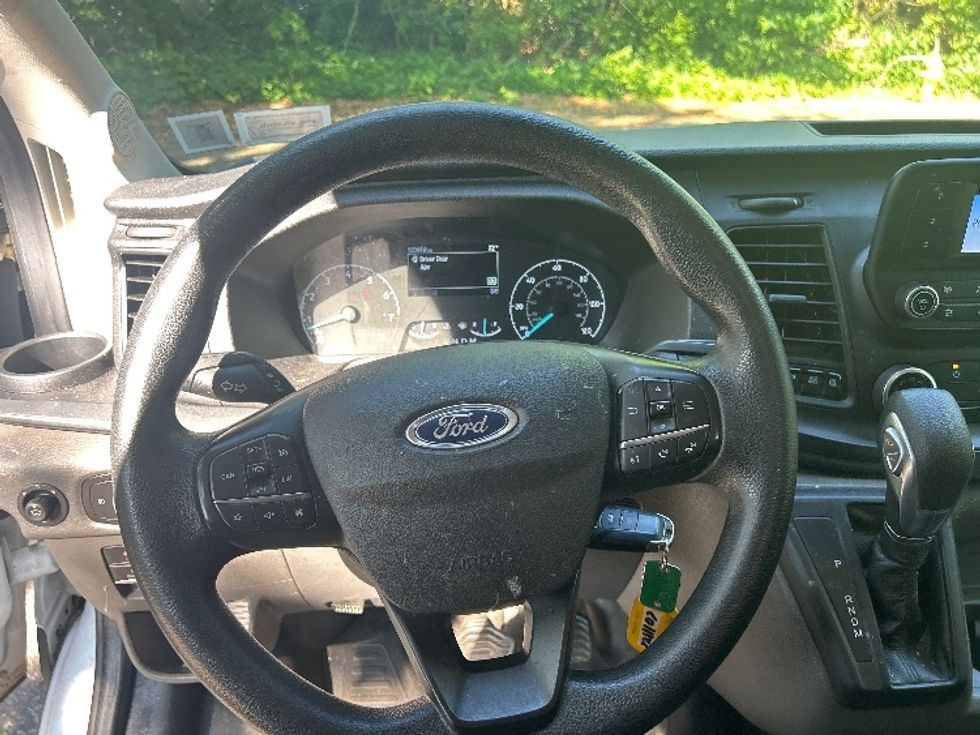 Cargo Van (Panel Van)-Light and Medium Duty Trucks-Ford-2021-Transit 250-Central Islip-NY-122,920\n\t\tmiles-$ 24,500 - Image 14