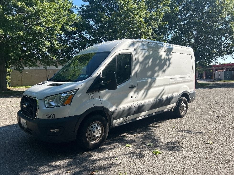 Cargo Van (Panel Van)-Light and Medium Duty Trucks-Ford-2021-Transit 250-Central Islip-NY-122,920\n\t\tmiles-$ 24,500 - Image 3