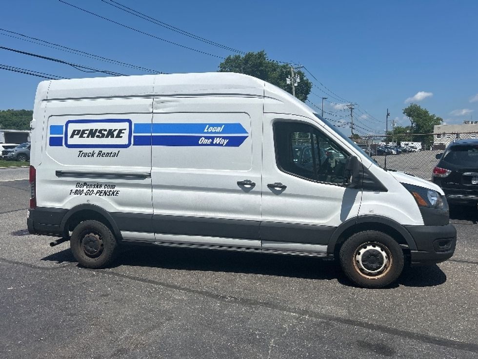 Cargo Van (Panel Van)-Light and Medium Duty Trucks-Ford-2021-Transit 250-Central Islip-NY-63,160\n\t\tmiles-$ 34,750 - Image 12