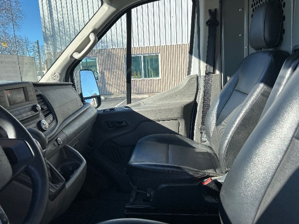 Cargo Van (Panel Van)-Light and Medium Duty Trucks-Ford-2021-Transit 250-Ceres-CA-116,495\n\t\tmiles-$ 32,750 - Image 19