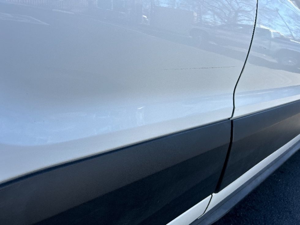 Cargo Van (Panel Van)-Light and Medium Duty Trucks-Ford-2021-Transit 250-Ceres-CA-116,495\n\t\tmiles-$ 32,750 - Image 27