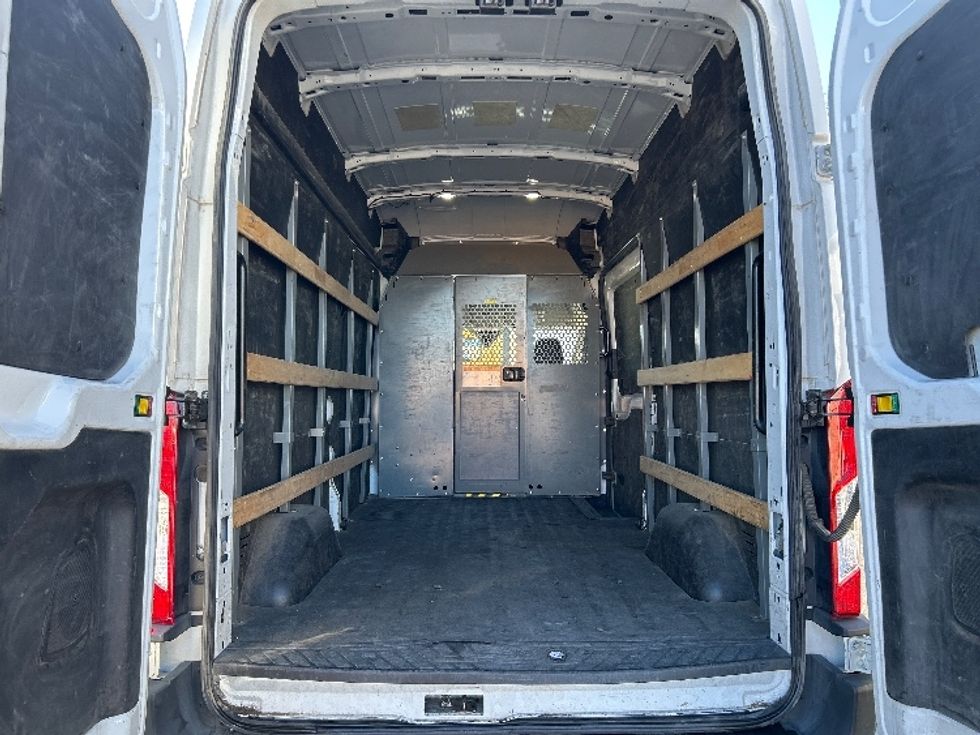 Cargo Van (Panel Van)-Light and Medium Duty Trucks-Ford-2021-Transit 250-Ceres-CA-116,495\n\t\tmiles-$ 32,750 - Image 9