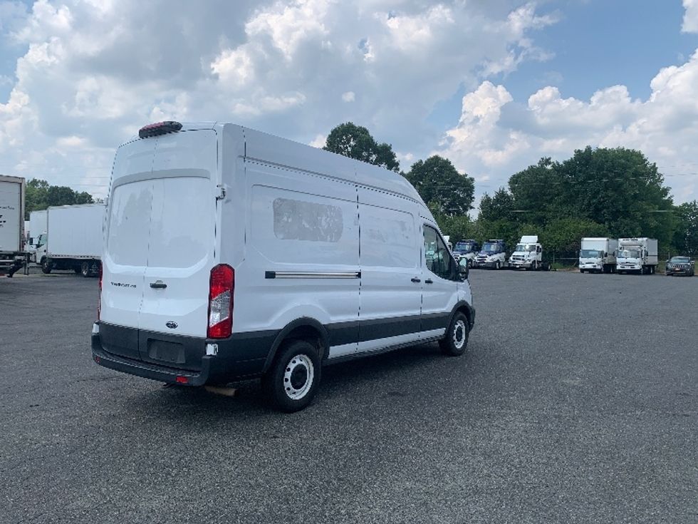 Cargo Van (Panel Van)-Light and Medium Duty Trucks-Ford-2021-Transit 250-Charlotte-NC-102,953\n\t\tmiles-$ 32,250 - Image 12