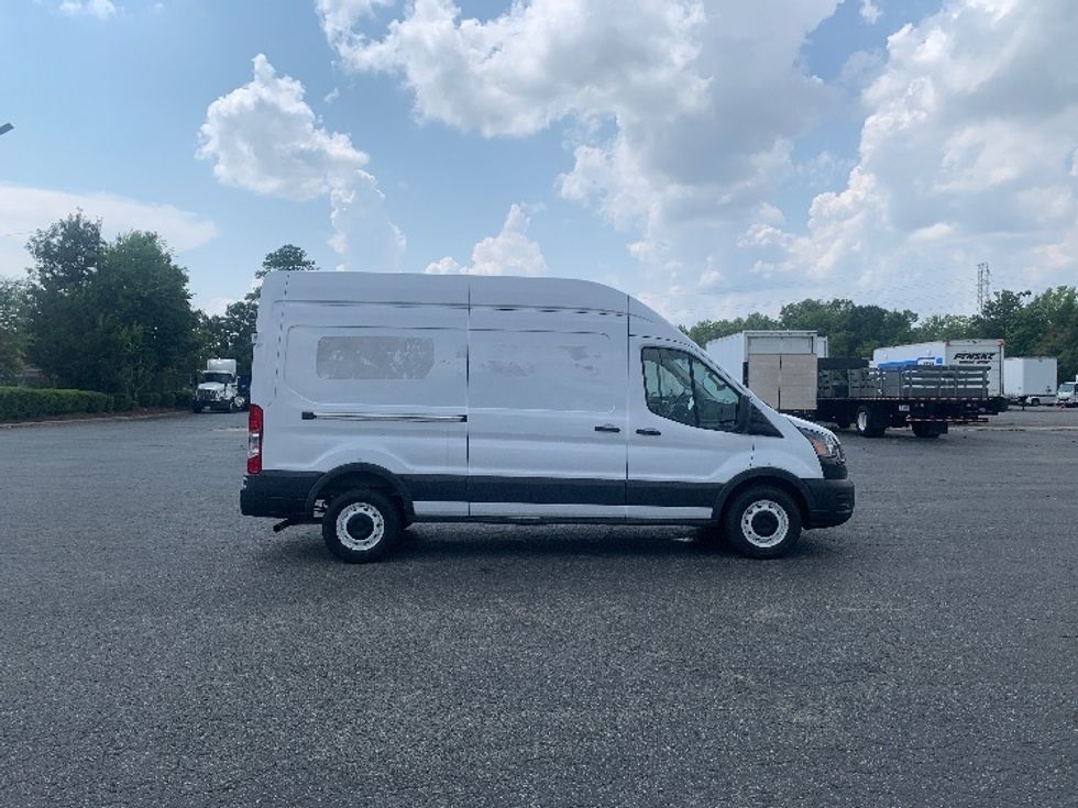Cargo Van (Panel Van)-Light and Medium Duty Trucks-Ford-2021-Transit 250-Charlotte-NC-102,953\n\t\tmiles-$ 32,250 - Image 14