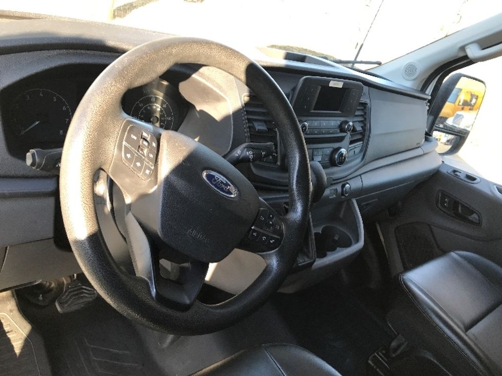 Cargo Van (Panel Van)-Light and Medium Duty Trucks-Ford-2021-Transit 250-Charlotte-NC-141,374\n\t\tmiles-$ 32,000 - Image 15