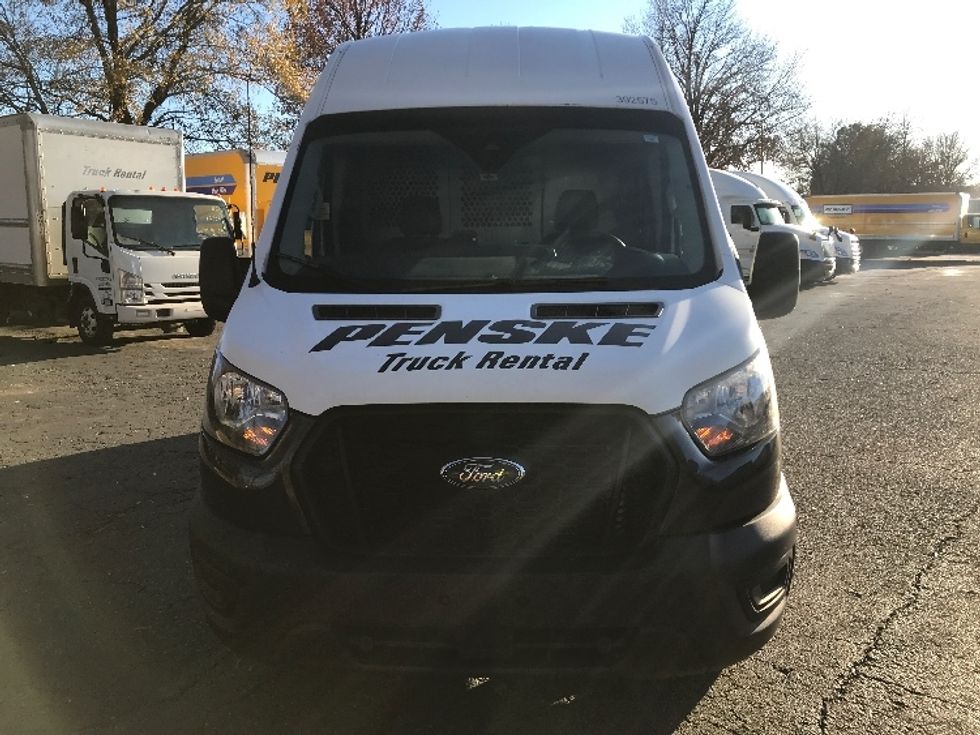 Cargo Van (Panel Van)-Light and Medium Duty Trucks-Ford-2021-Transit 250-Charlotte-NC-141,374\n\t\tmiles-$ 32,000 - Image 2