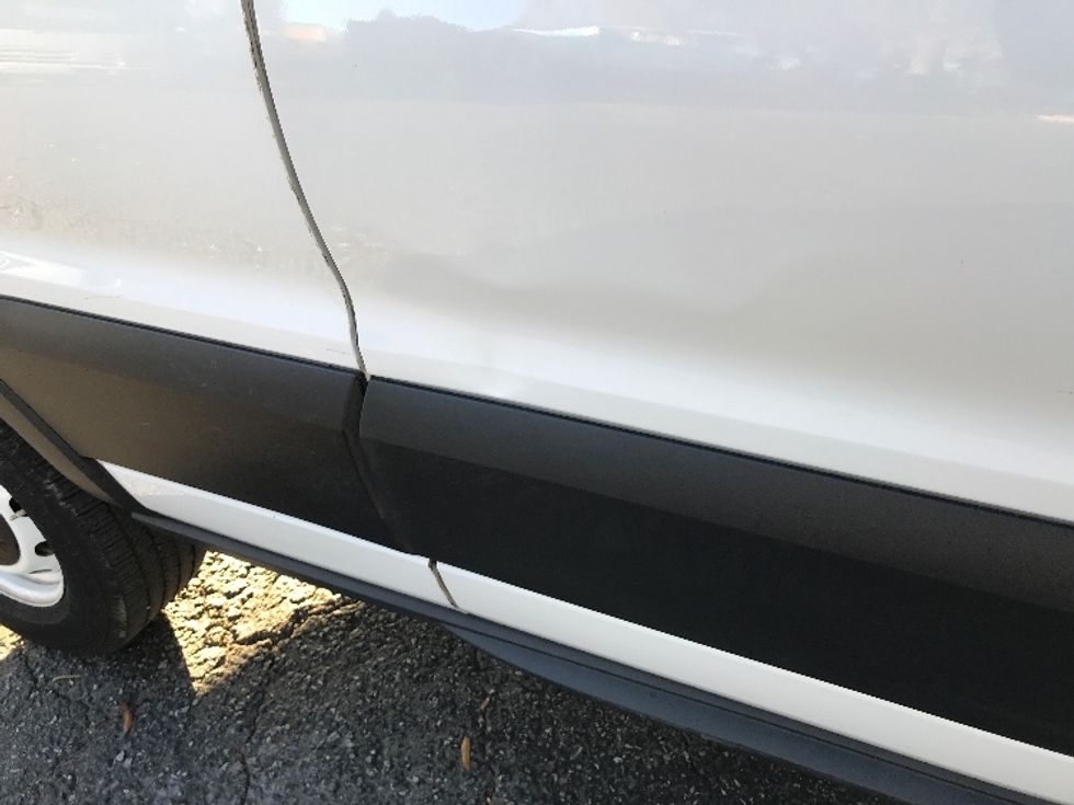 Cargo Van (Panel Van)-Light and Medium Duty Trucks-Ford-2021-Transit 250-Charlotte-NC-141,374\n\t\tmiles-$ 32,000 - Image 24