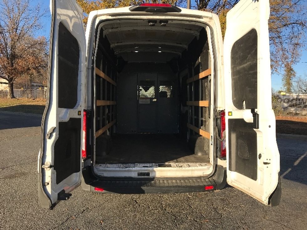 Cargo Van (Panel Van)-Light and Medium Duty Trucks-Ford-2021-Transit 250-Charlotte-NC-141,374\n\t\tmiles-$ 32,000 - Image 8