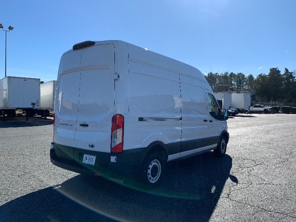 Cargo Van (Panel Van)-Light and Medium Duty Trucks-Ford-2021-Transit 250-Charlotte-NC-50,987\n\t\tmiles-$ 37,250 - Image 12