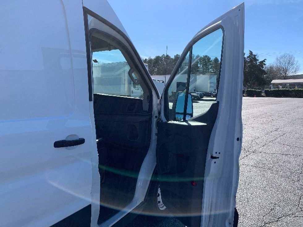 Cargo Van (Panel Van)-Light and Medium Duty Trucks-Ford-2021-Transit 250-Charlotte-NC-50,987\n\t\tmiles-$ 37,250 - Image 19