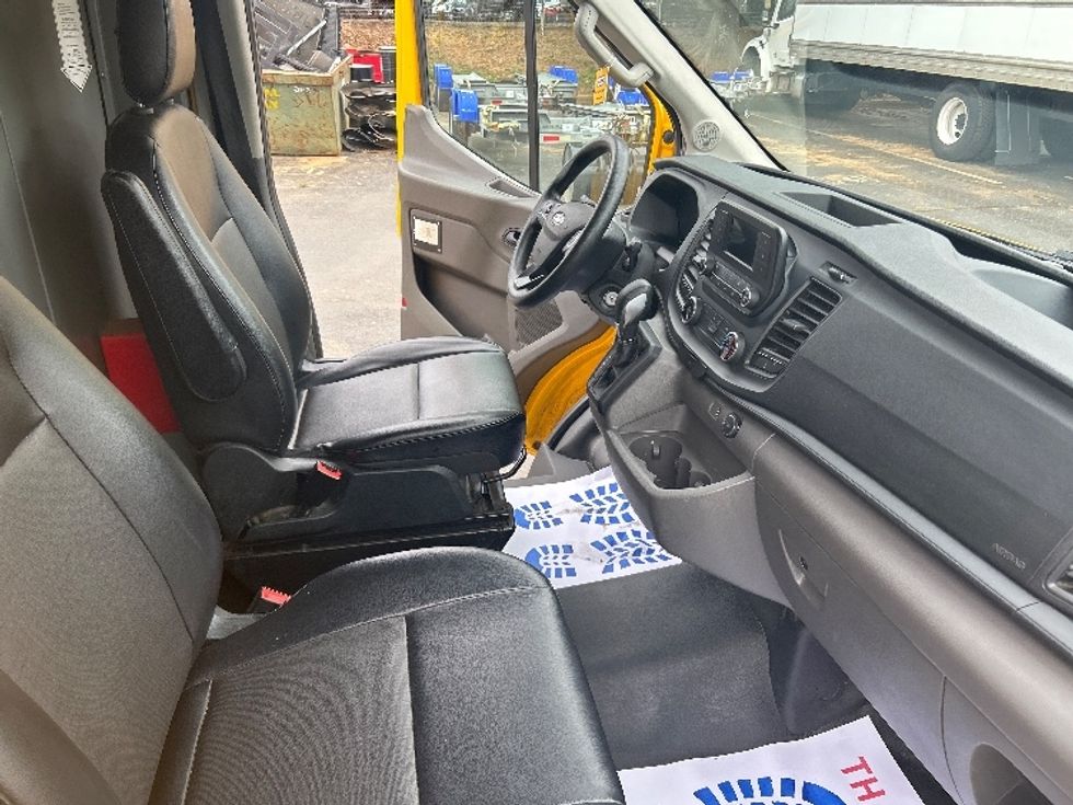 Cargo Van (Panel Van)-Light and Medium Duty Trucks-Ford-2021-Transit 250-Charlotte-NC-76,434\n\t\tmiles-$ 30,750 - Image 22