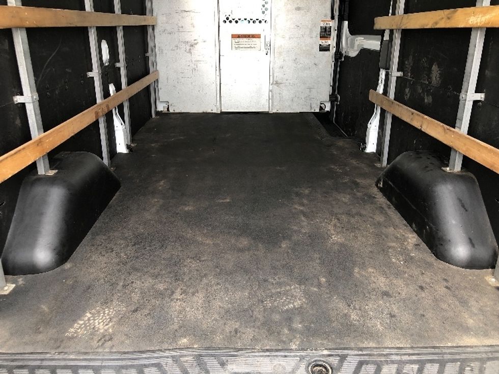 Cargo Van (Panel Van)-Light and Medium Duty Trucks-Ford-2021-Transit 250-Chicago (Chicago Ridge)-IL-62,673\n\t\tmiles-$ 35,750 - Image 8