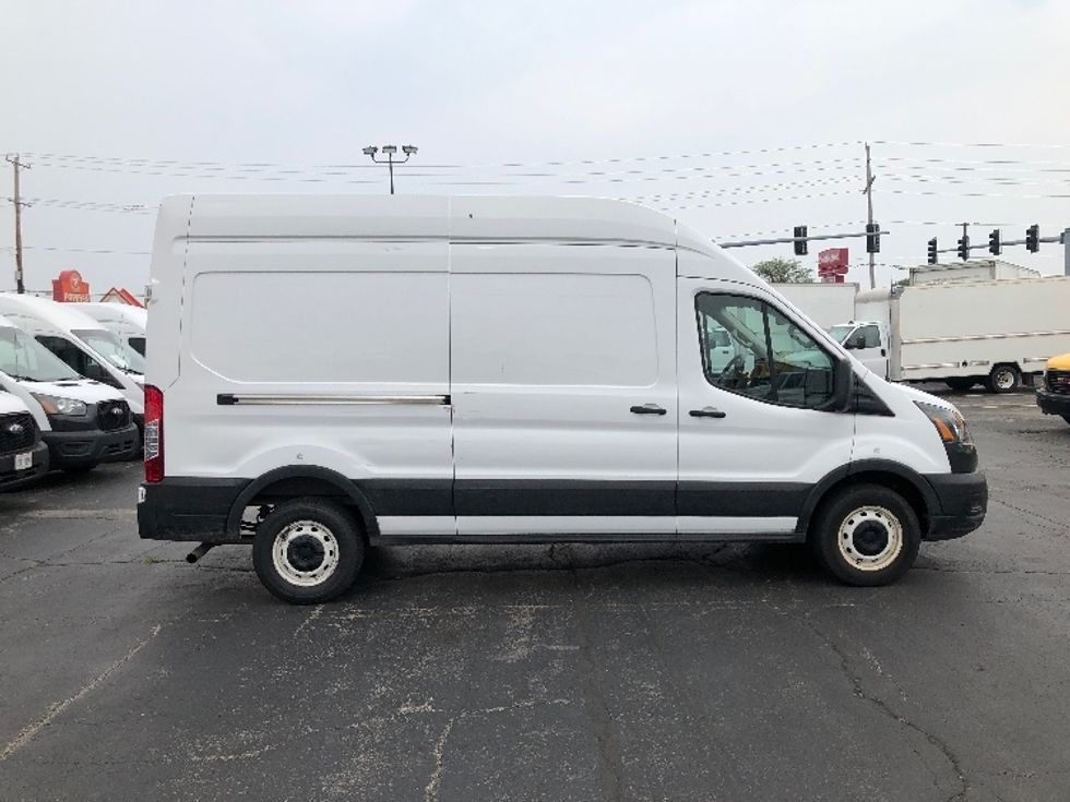 Cargo Van (Panel Van)-Light and Medium Duty Trucks-Ford-2021-Transit 250-Chicago (Chicago Ridge)-IL-62,673\n\t\tmiles-$ 35,750 - Image 12