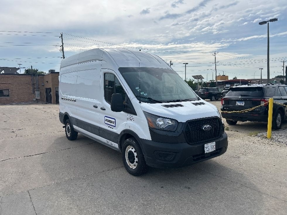 Cargo Van (Panel Van)-Light and Medium Duty Trucks-Ford-2021-Transit 250-Chicago (Melrose Park)-IL-34,766\n\t\tmiles-$ 38,000 - Image 1
