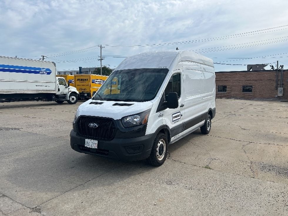 Cargo Van (Panel Van)-Light and Medium Duty Trucks-Ford-2021-Transit 250-Chicago (Melrose Park)-IL-34,766\n\t\tmiles-$ 38,000 - Image 3