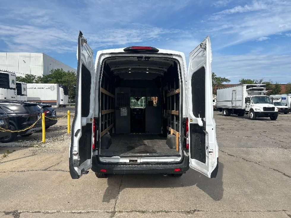 Cargo Van (Panel Van)-Light and Medium Duty Trucks-Ford-2021-Transit 250-Chicago (Melrose Park)-IL-34,766\n\t\tmiles-$ 38,000 - Image 8