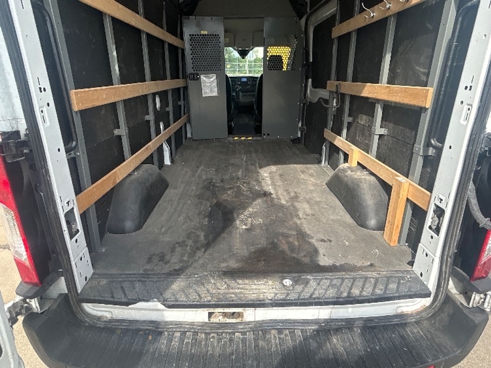 Cargo Van (Panel Van)-Light and Medium Duty Trucks-Ford-2021-Transit 250-Chicago (Melrose Park)-IL-34,766\n\t\tmiles-$ 38,000 - Image 10